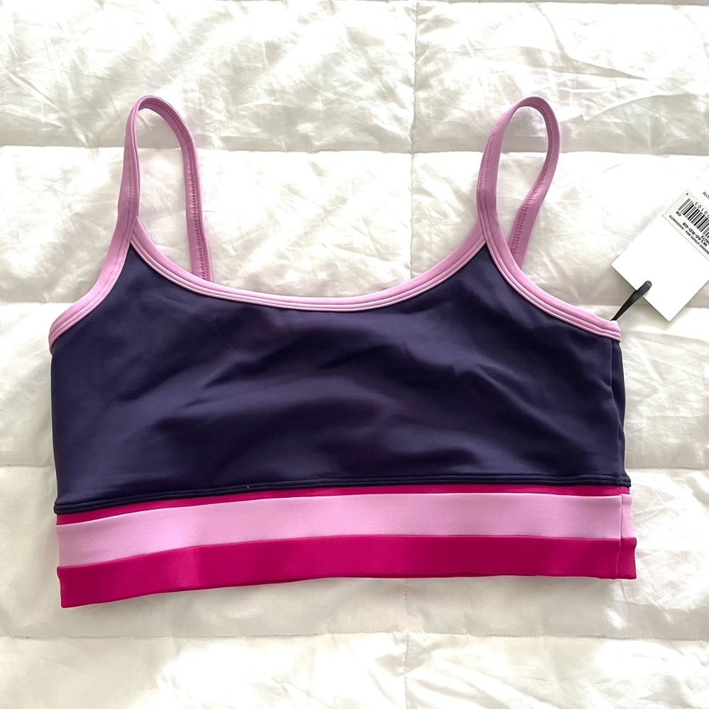 IVL Engineered Stripe Bra - Rhodonite × 1
8 /
